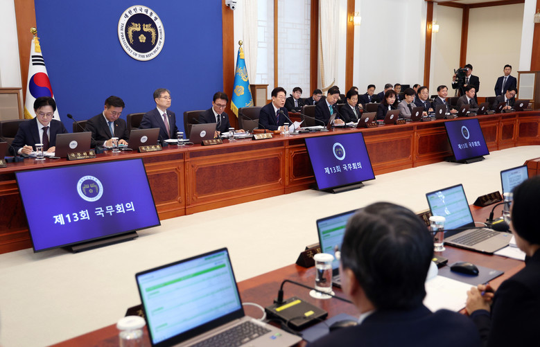 李대통령 "수급불안에 과감히 대응…긴...